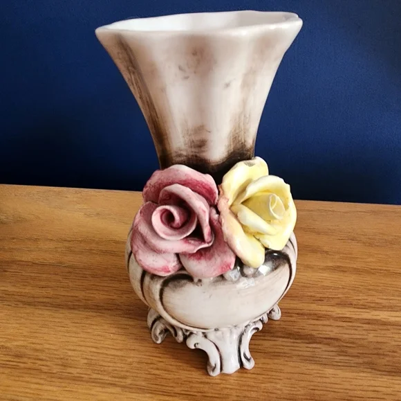 Capodimonte Porcelain Vase - Picture 1 of 5